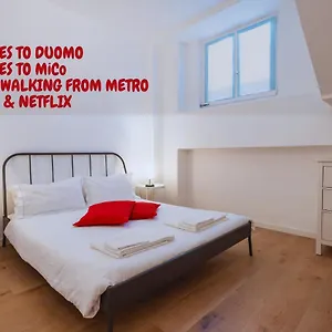 Centre - 10 Minutes To Duomo - Free Wifi E Netflix Appartement